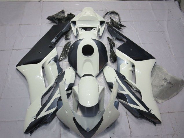 2004-2005 White and Silver Honda CBR1000RR Motorcycle Fairing 2004-2005 White and Silver Honda CBR1000RR Motorcycle Fairing