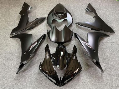 2004-2006 Matte Black Style Yamaha R1 Motorcycle Fairing