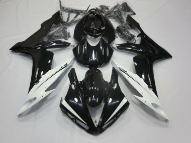 2004-2006 White and Black Yamaha R1 Motorcycle Fairing