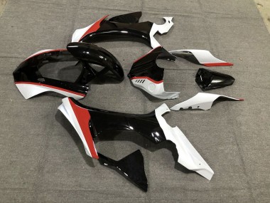 2015-2019 Gloss Red Black and White Yamaha R1 Motorcycle Fairing